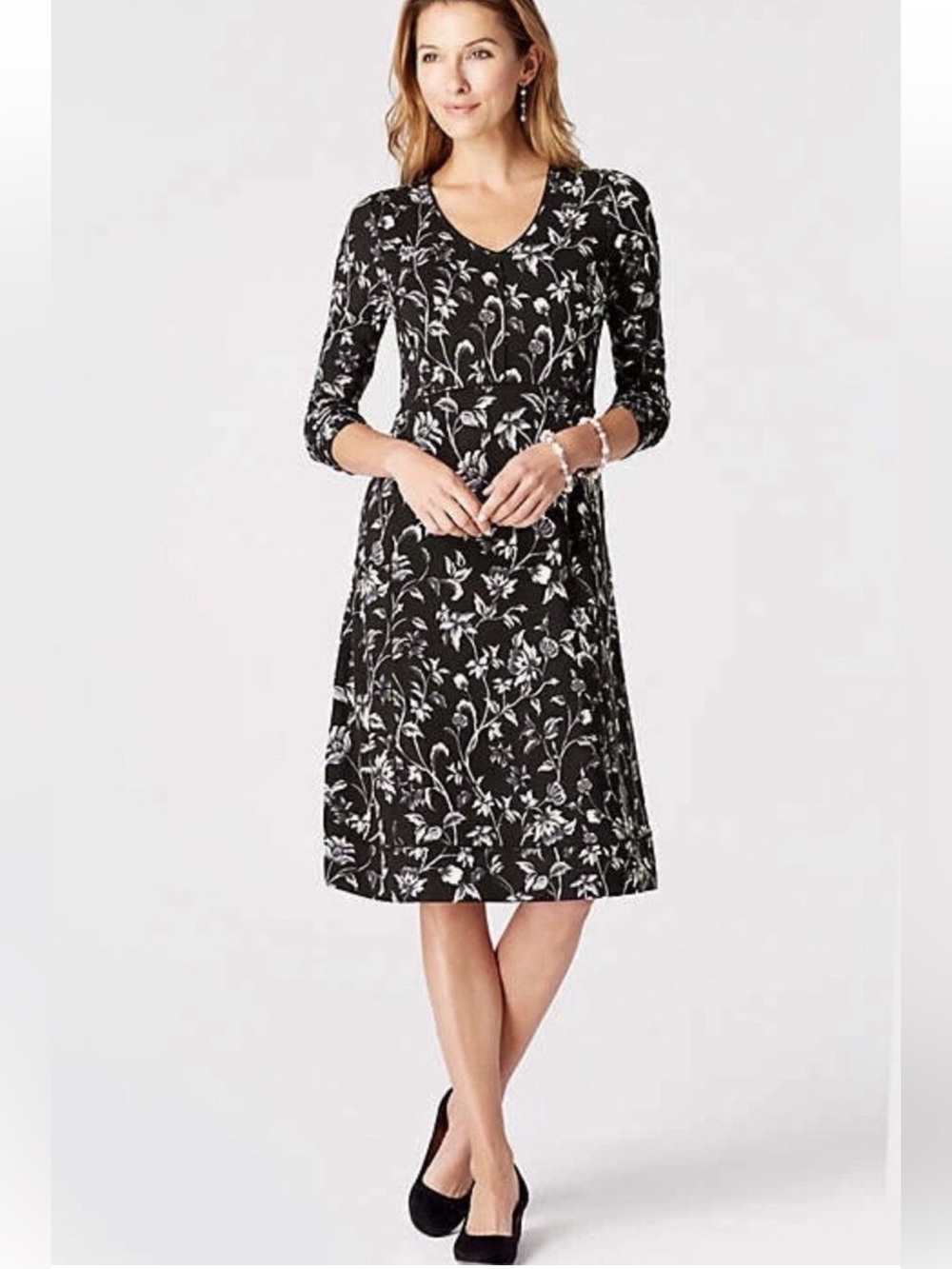 J. Jill Black White Floral Dress Elbow Sleeve V Neck Stretch Small Pockets Cute